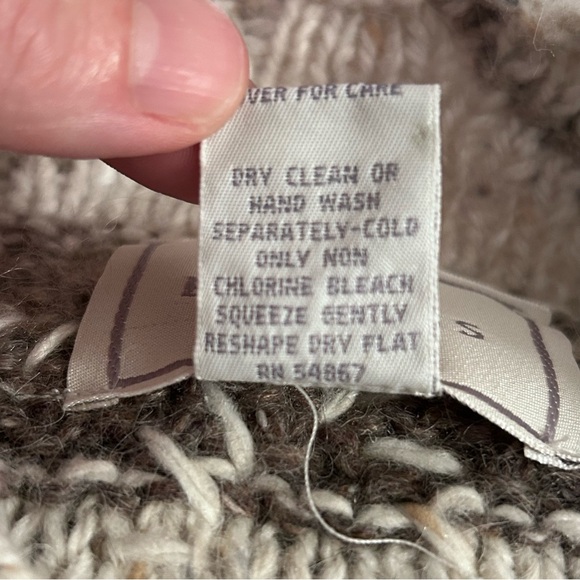 Express Tricot Handknitted Angora Blend Beige Crewneck Sweater Sz XS Vintage 90s - Picture 5 of 5